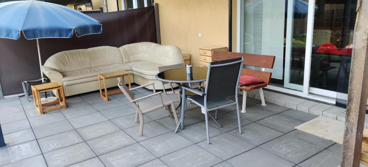アウッゲンEbenerdig Mit Terrasse & Garten, Wlan & Parkplatz! Self Check-In & Check-Out! Schwedenofen!アパートメント エクステリア 写真