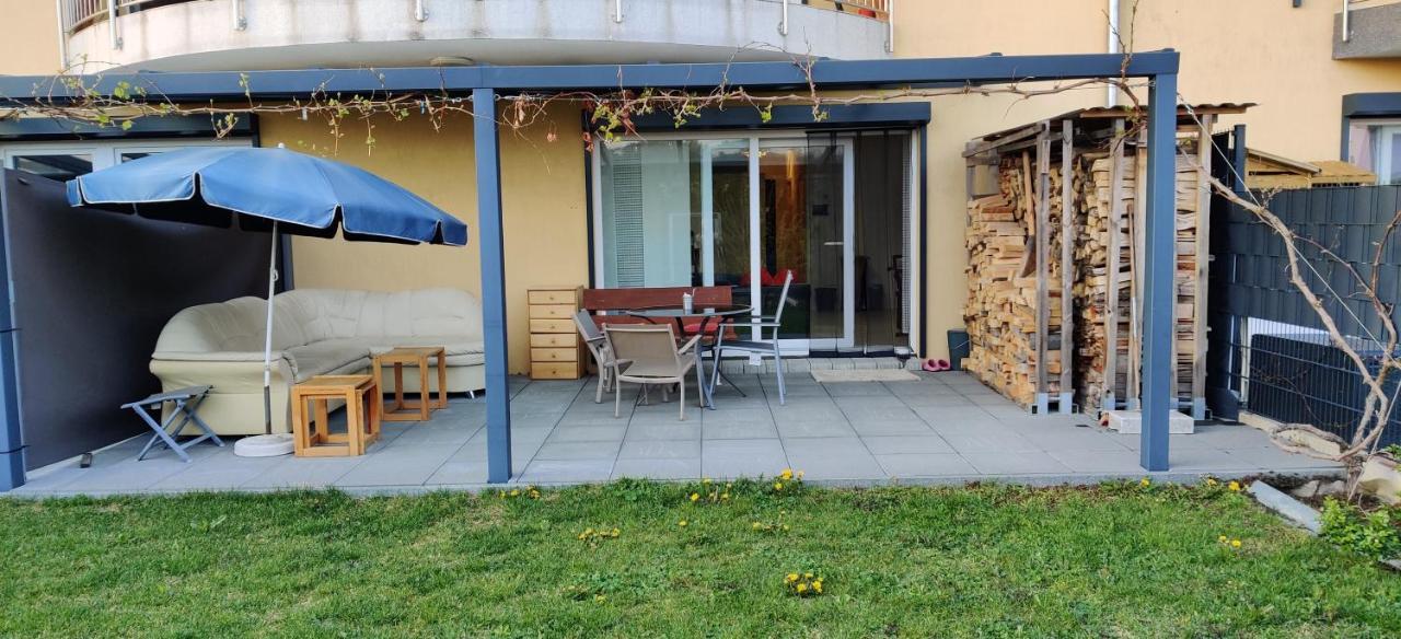 アウッゲンEbenerdig Mit Terrasse & Garten, Wlan & Parkplatz! Self Check-In & Check-Out! Schwedenofen!アパートメント エクステリア 写真